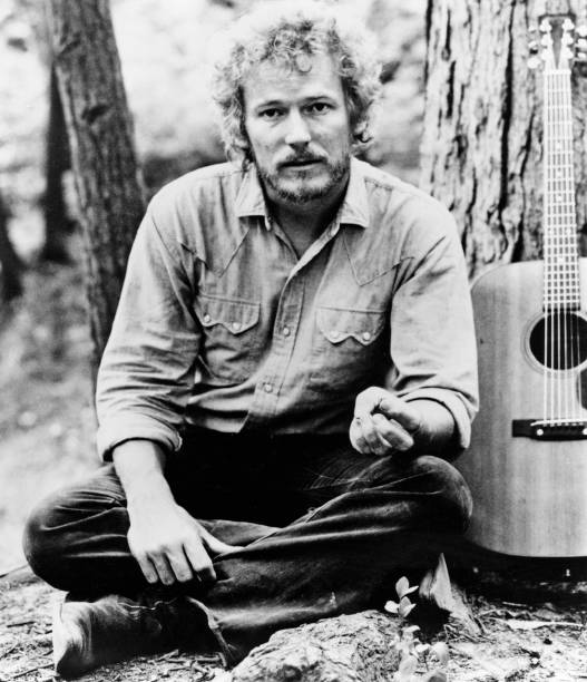 photo-Gordon Lightfoot 1974