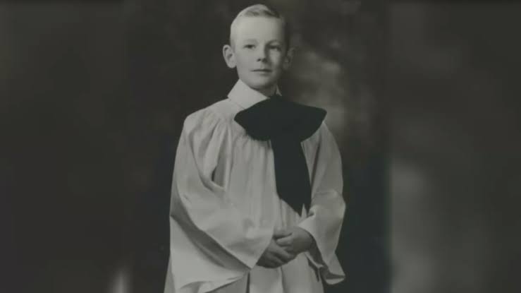 photo-Gordon Lightfoot 1945