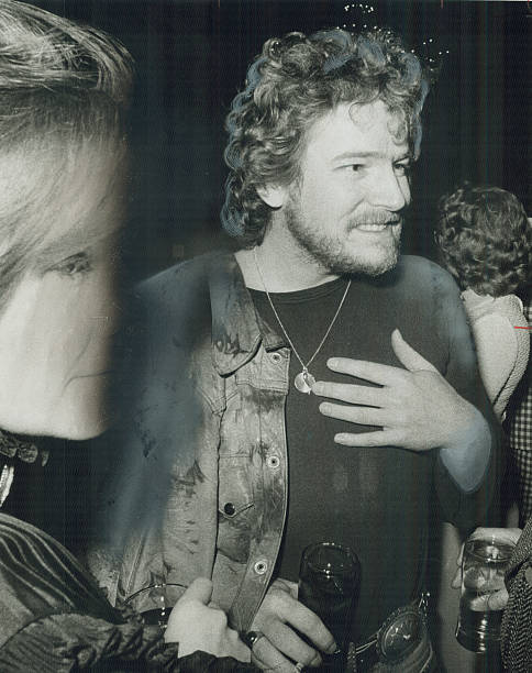 photo-Gordon Lightfoot 1973