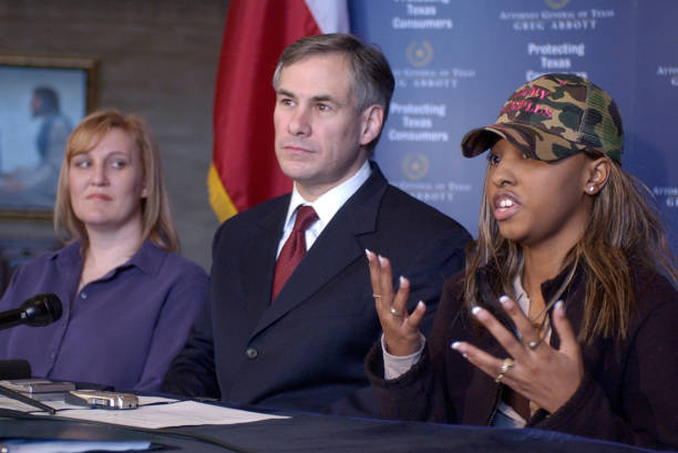 photo-Greg Abbott 2004