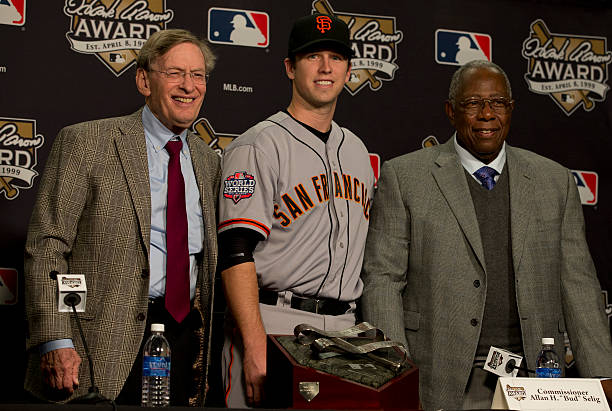 photo-Hank Aaron 2012