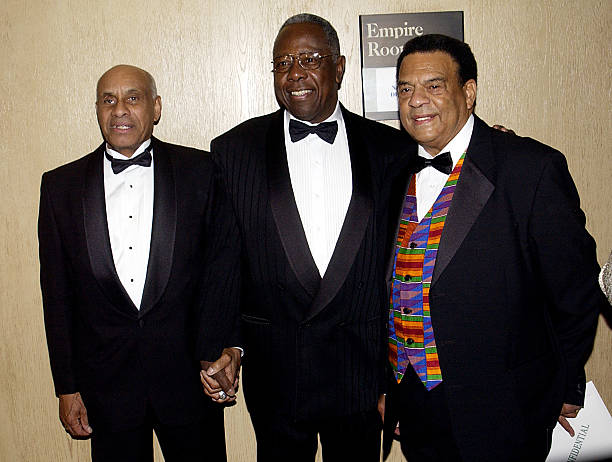 photo-Hank Aaron 2002