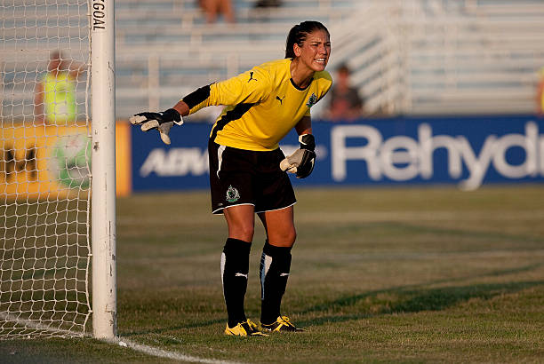 photo-Hope Solo 2009