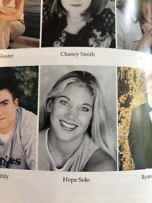 photo-Hope Solo 1999