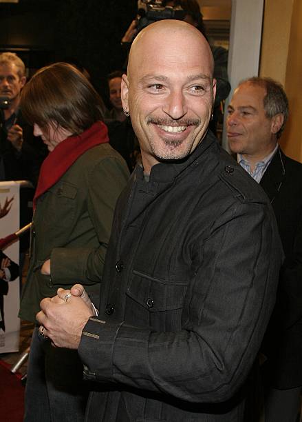 photo-Howie Mandel 2004