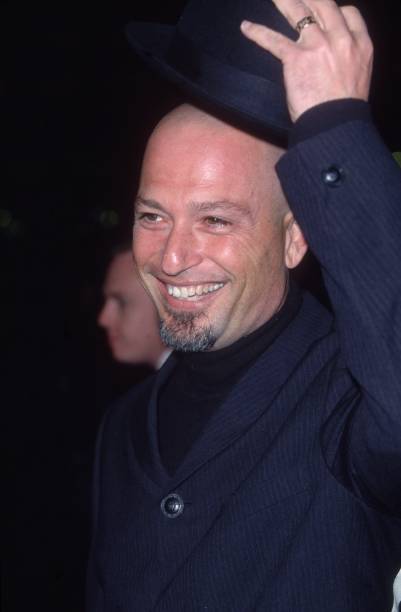 photo-Howie Mandel 2000