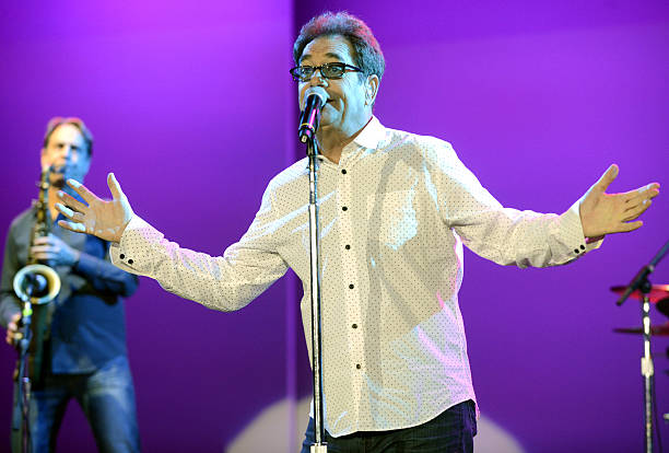 photo-Huey Lewis 2013