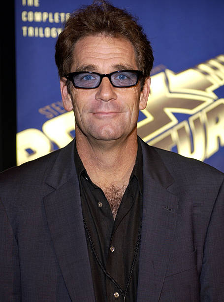 photo-Huey Lewis 2002