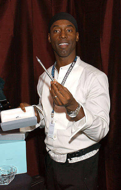 photo-Isaiah Washington 2003