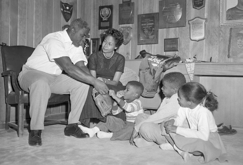 photo-Jackie Robinson 1957