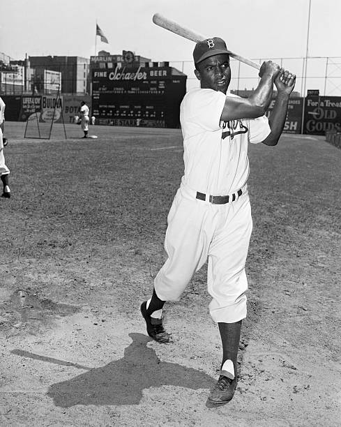 photo-Jackie Robinson 1949