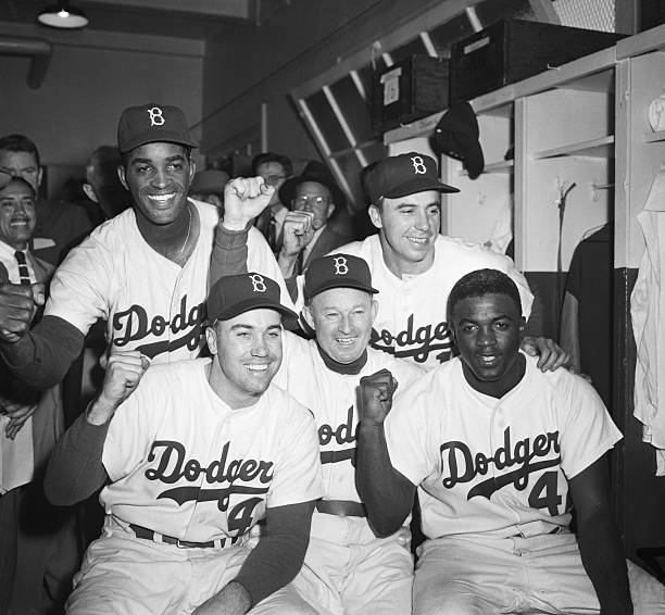 photo-Jackie Robinson 1952