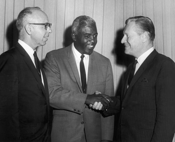 photo-Jackie Robinson 1967