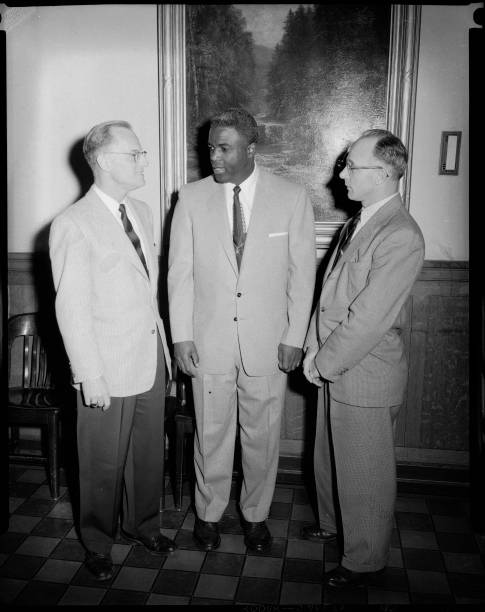 photo-Jackie Robinson 1954