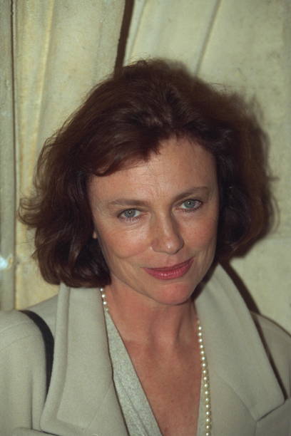 photo-Jacqueline Bisset 1998