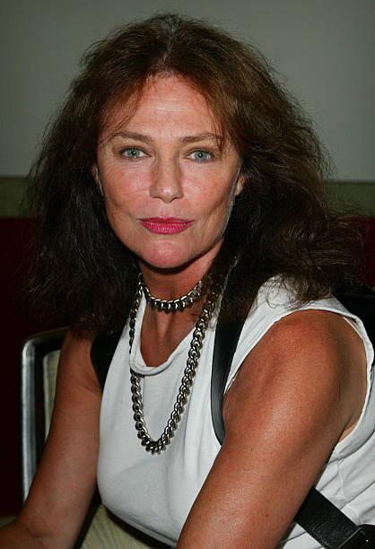 photo-Jacqueline Bisset 2003