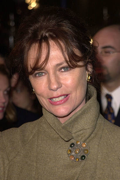 photo-Jacqueline Bisset 2001