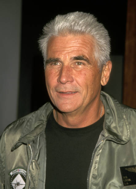 photo-James Brolin 1999
