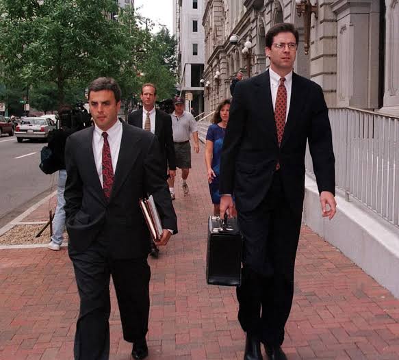photo-James B. Comey 1998