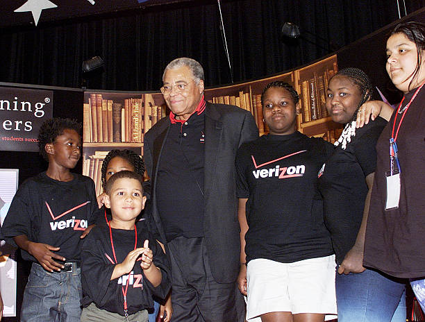 photo-James Earl Jones 2001