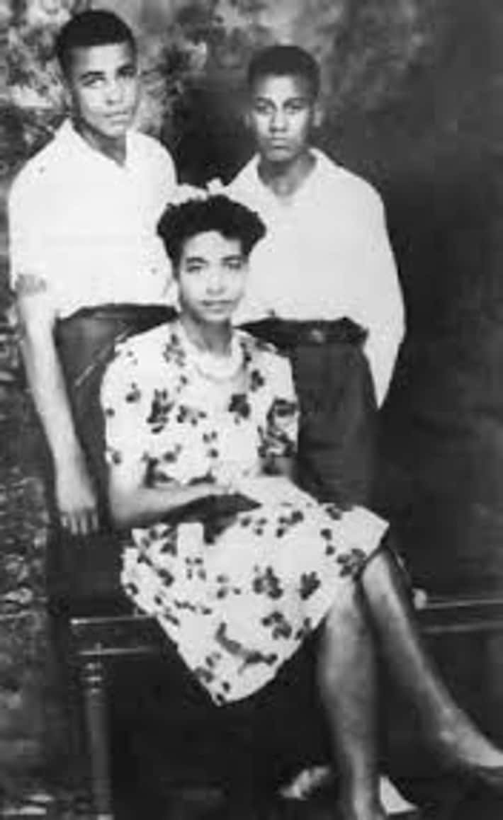 photo-James Earl Jones 1946