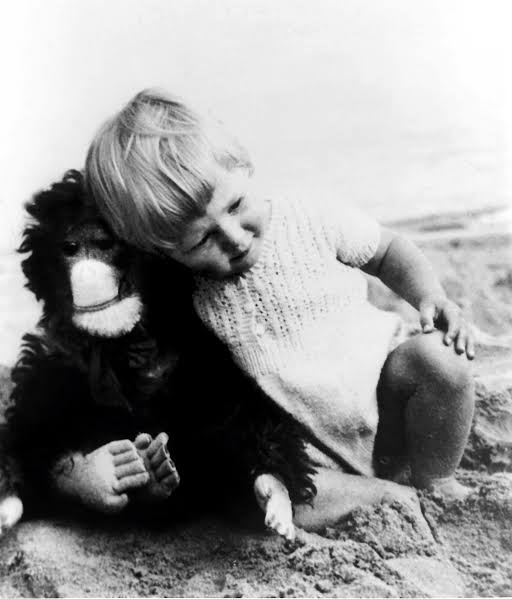 photo-Jane Goodall 1936