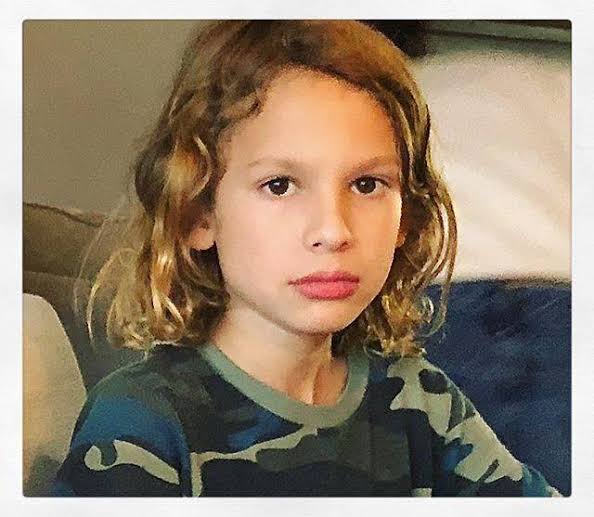 photo-Jenna Elfman 1982