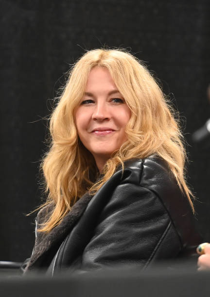 photo-Jenna Elfman 2022