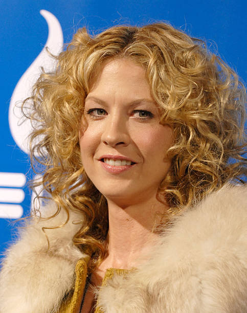 photo-Jenna Elfman 2006