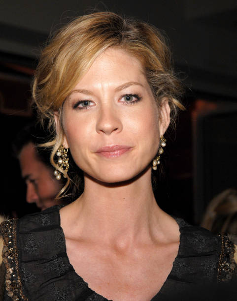 photo-Jenna Elfman 2007