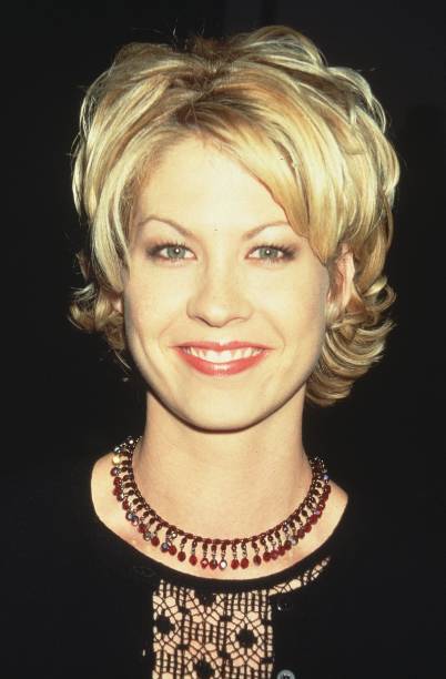 photo-Jenna Elfman 1997