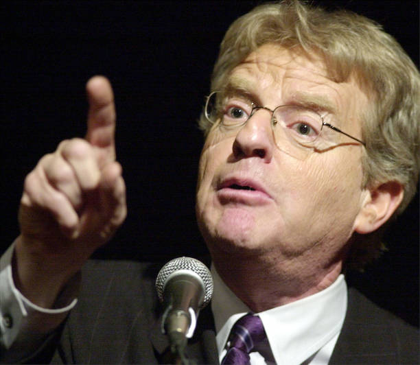 photo-Jerry Springer 2003