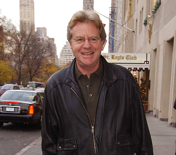 photo-Jerry Springer 2001