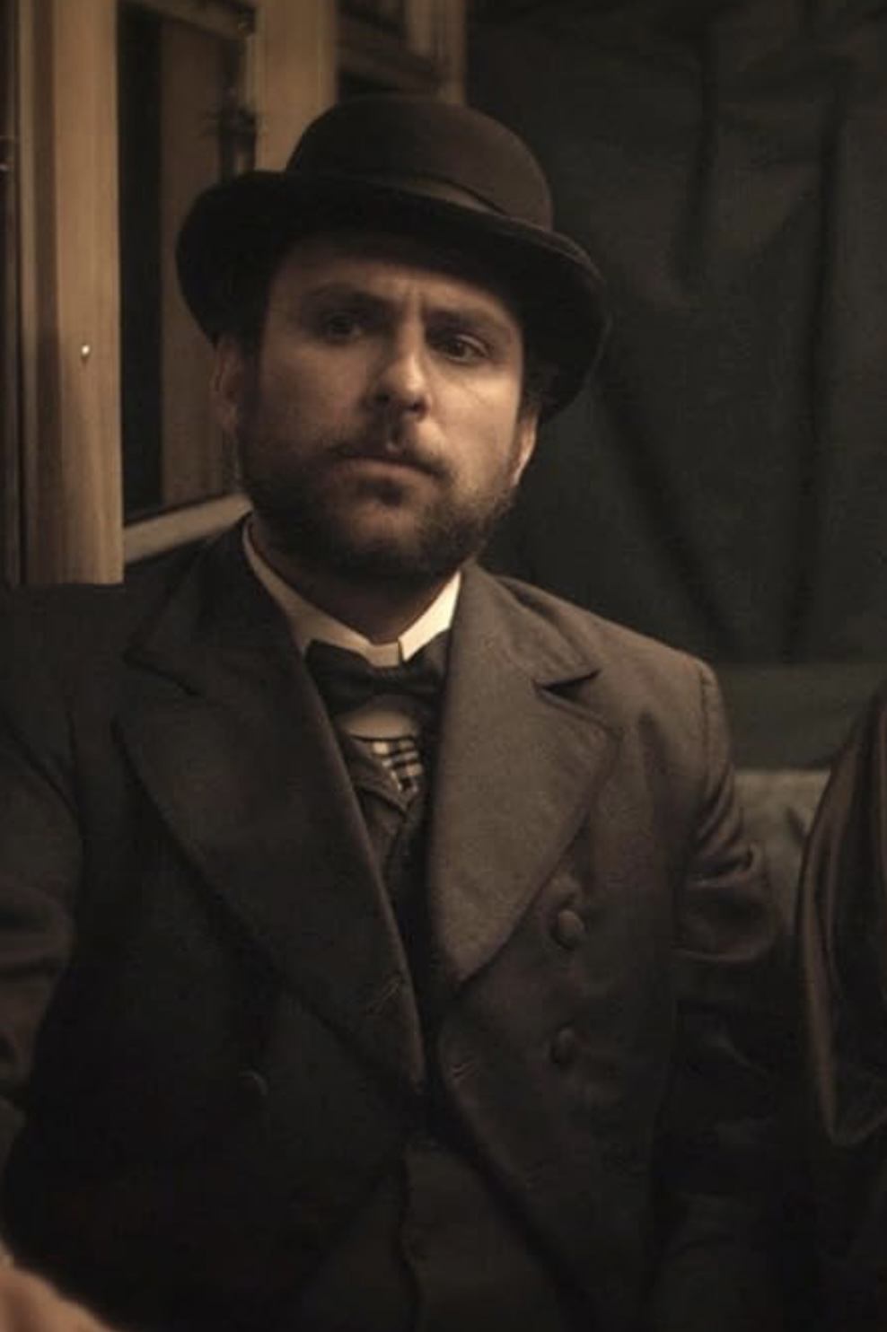 photo-Charlie Day 2013