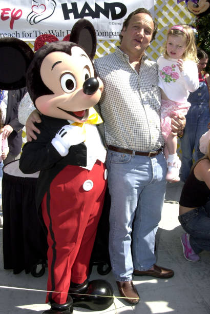 photo-Jim Belushi 2003