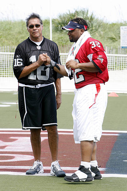 photo-Jim Plunkett 2006