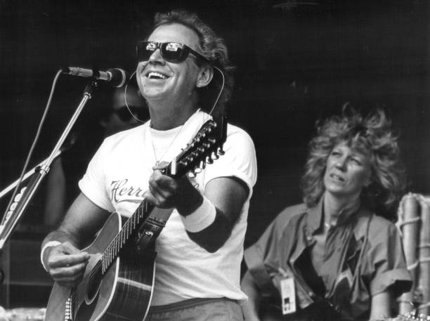 photo-Jimmy Buffett 1987