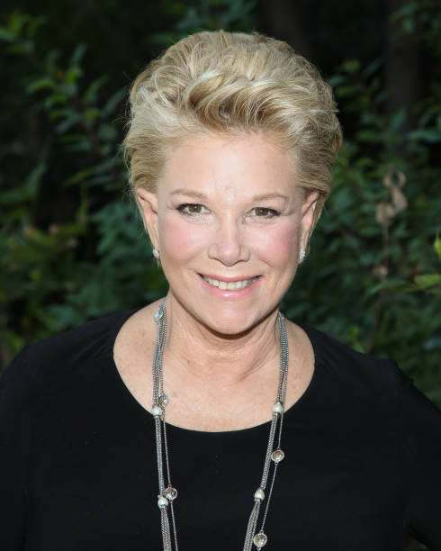 photo-Joan Lunden 2020