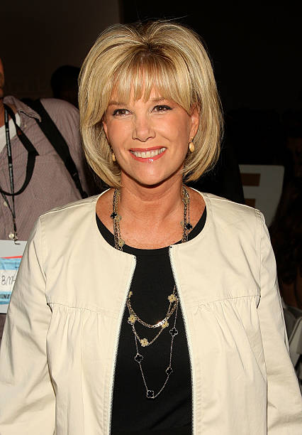 photo-Joan Lunden 2008