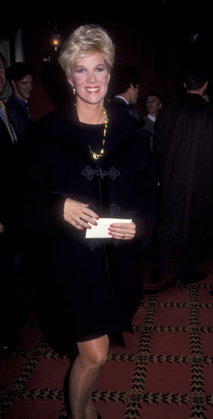 photo-Joan Lunden 1992
