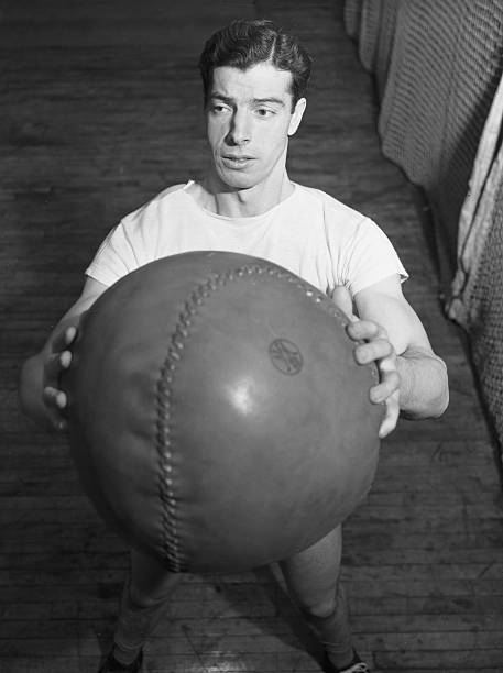 photo-Joe DiMaggio 1946