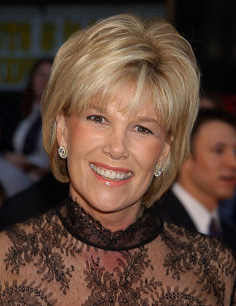 photo-Joan Lunden 2003