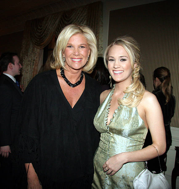photo-Joan Lunden 2006