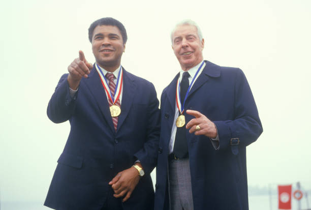 photo-Joe DiMaggio 1998