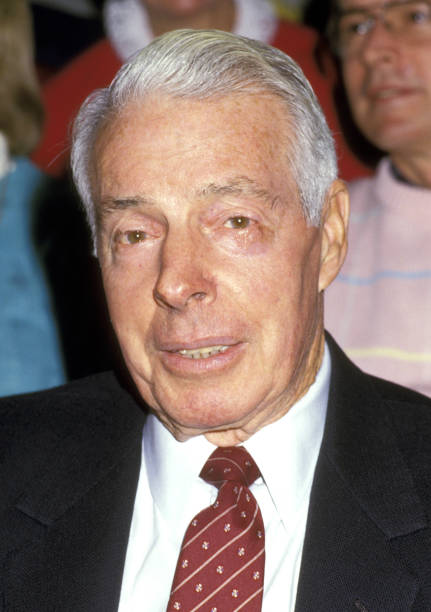 photo-Joe DiMaggio 1987