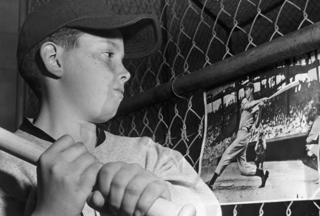 photo-Joe DiMaggio 1923