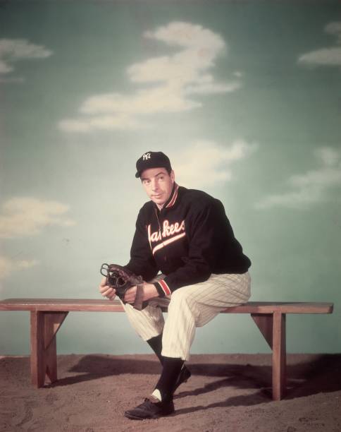 photo-Joe DiMaggio 1945