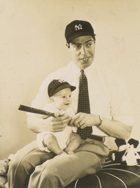 photo-Joe DiMaggio 1943