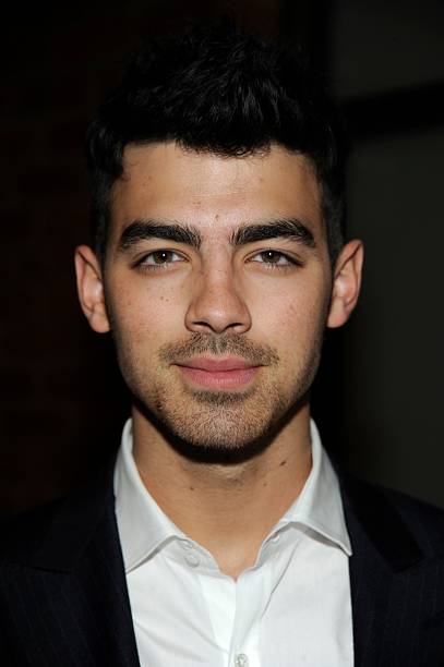 photo-Joe Jonas 2012