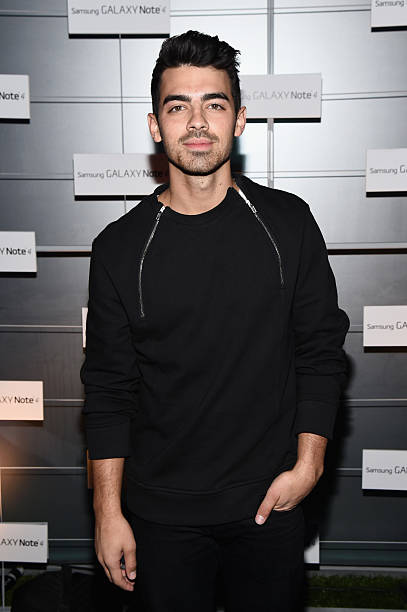 photo-Joe Jonas 2014